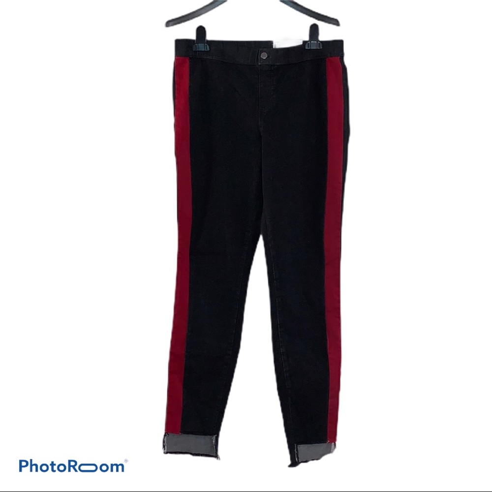 ZEZA B HI-LOW CONTRAST TUXEDO JEANS
